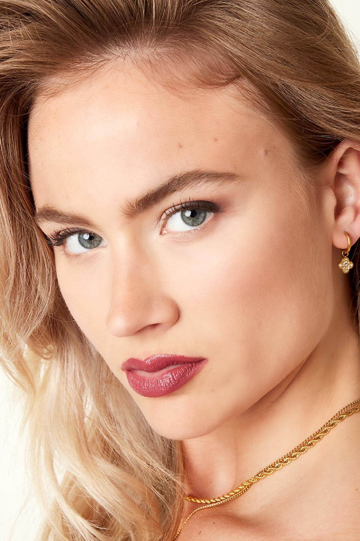 Oorbellen clover strass goud